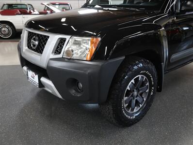 2015 Nissan Xterra PRO-4X 4x4   - Photo 3 - Addison, IL 60101
