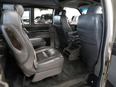 2018 Chevrolet Express 2500 Explorer Conversion   - Photo 20 - Addison, IL 60101