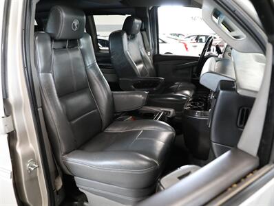 2018 Chevrolet Express 2500 Explorer Conversion   - Photo 16 - Addison, IL 60101