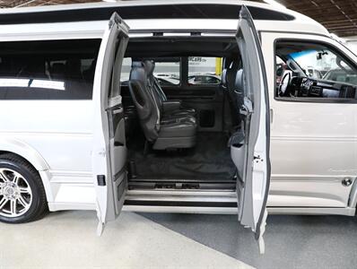 2018 Chevrolet Express 2500 Explorer Conversion   - Photo 17 - Addison, IL 60101