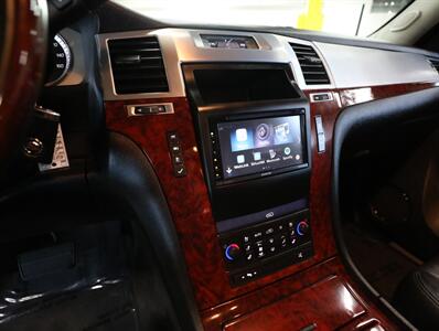 2012 Cadillac Escalade EXT Premium   - Photo 34 - Addison, IL 60101