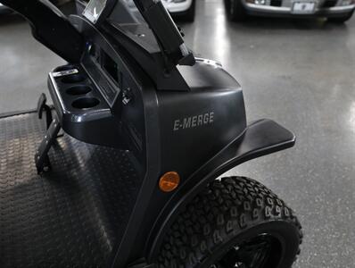 2022 TOMBERLIN E-MERGE GHOSTHAWK W/REAR FACING SEAT   - Photo 9 - Addison, IL 60101