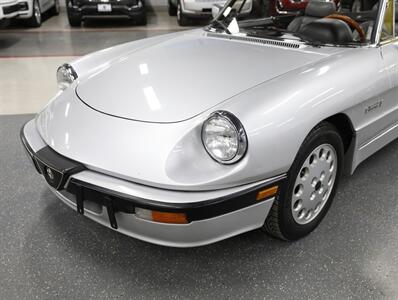 1986 Alfa Romeo Spider Veloce Graduate   - Photo 3 - Addison, IL 60101