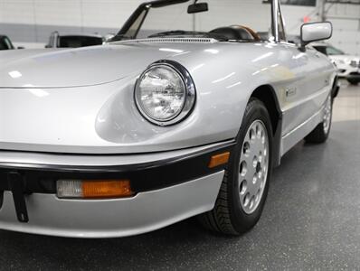 1986 Alfa Romeo Spider Veloce Graduate   - Photo 5 - Addison, IL 60101