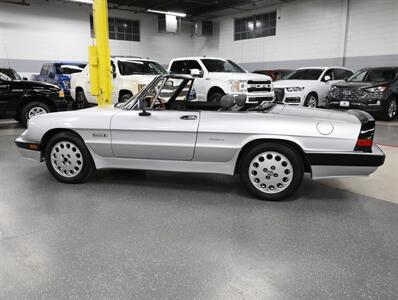 1986 Alfa Romeo Spider Veloce Graduate   - Photo 19 - Addison, IL 60101