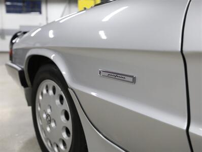 1986 Alfa Romeo Spider Veloce Graduate   - Photo 11 - Addison, IL 60101