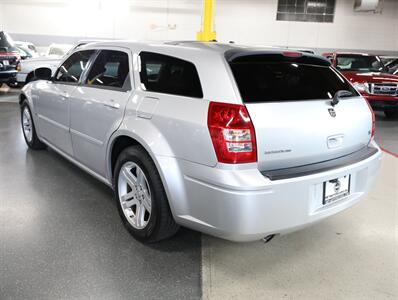 2007 Dodge Magnum RT Wagon   - Photo 14 - Addison, IL 60101