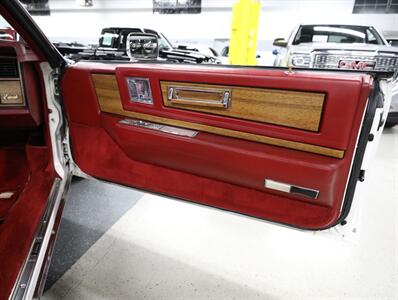 1985 Cadillac Eldorado Biarritz   - Photo 21 - Addison, IL 60101