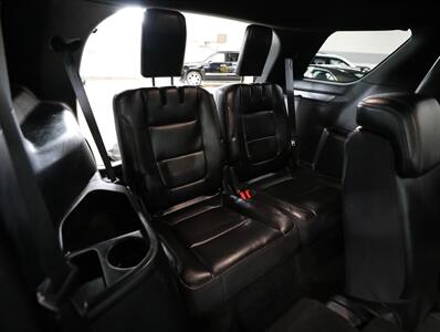 2018 Ford Explorer XLT 4X4   - Photo 25 - Addison, IL 60101