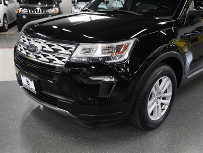 2018 Ford Explorer XLT 4X4   - Photo 3 - Addison, IL 60101