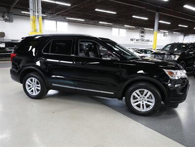 2018 Ford Explorer XLT 4X4   - Photo 8 - Addison, IL 60101