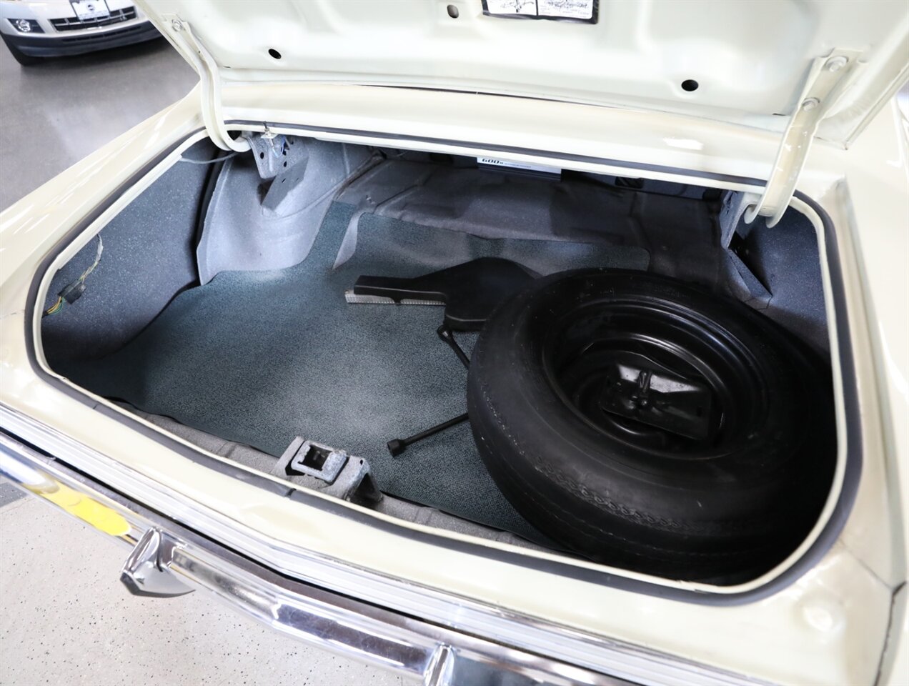 1972 Chevrolet Monte Carlo - Photo 35 - Addison, IL 60101