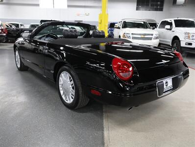 2002 Ford Thunderbird Deluxe   - Photo 12 - Addison, IL 60101