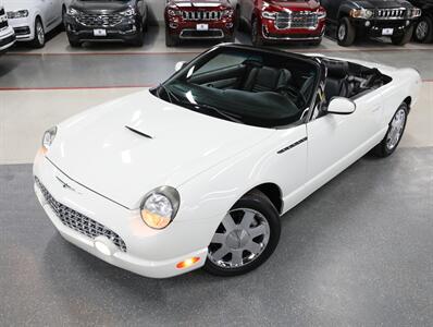 2002 Ford Thunderbird Deluxe   - Photo 2 - Addison, IL 60101