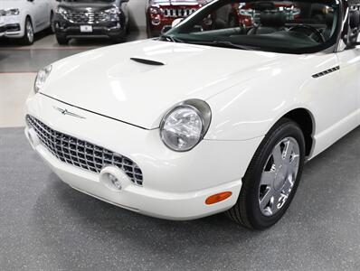 2002 Ford Thunderbird Deluxe   - Photo 4 - Addison, IL 60101