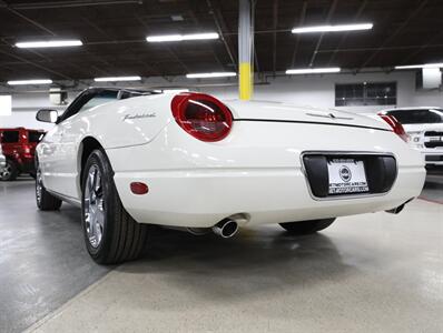 2002 Ford Thunderbird Deluxe   - Photo 14 - Addison, IL 60101