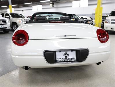 2002 Ford Thunderbird Deluxe   - Photo 12 - Addison, IL 60101