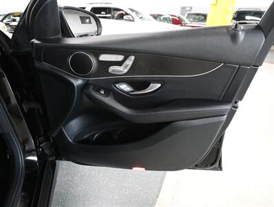2021 Mercedes-Benz GLC 300 4MATIC   - Photo 16 - Addison, IL 60101