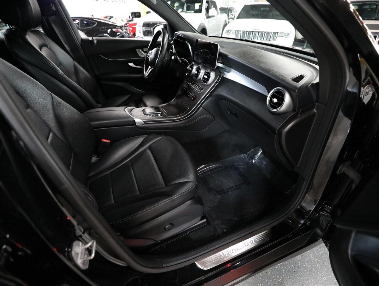 2021 Mercedes-Benz GLC GLC 300 4MATIC - Photo 17 - Addison, IL 60101
