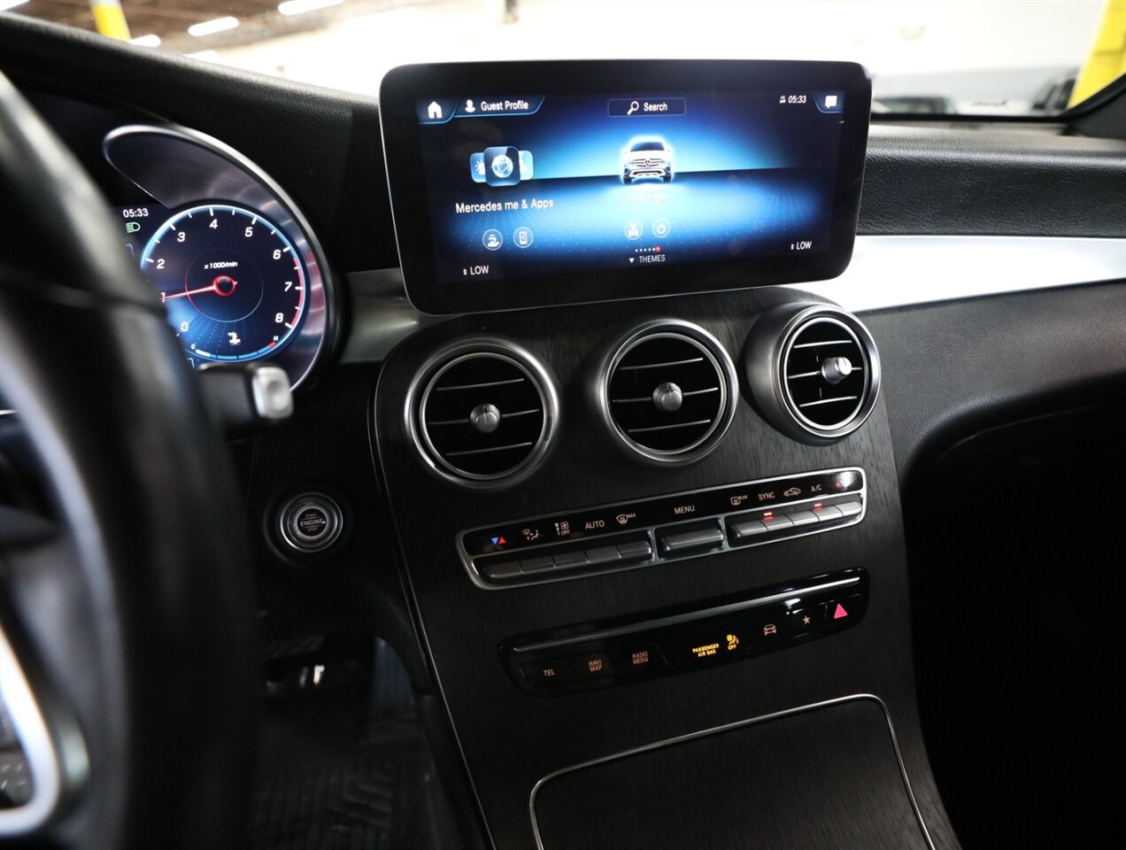 2021 Mercedes-Benz GLC GLC 300 4MATIC - Photo 35 - Addison, IL 60101