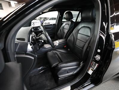 2021 Mercedes-Benz GLC 300 4MATIC   - Photo 31 - Addison, IL 60101