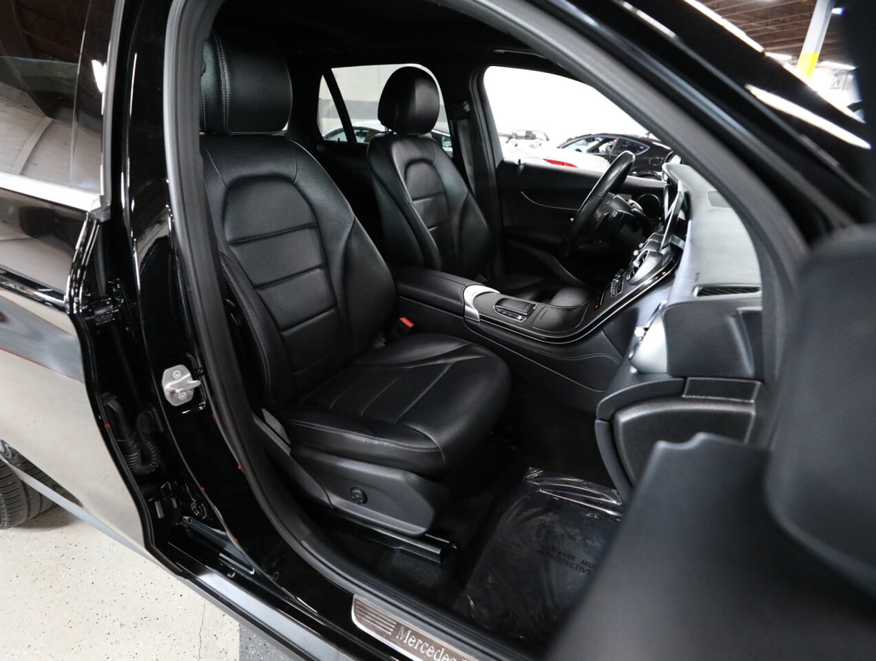 2021 Mercedes-Benz GLC GLC 300 4MATIC - Photo 18 - Addison, IL 60101