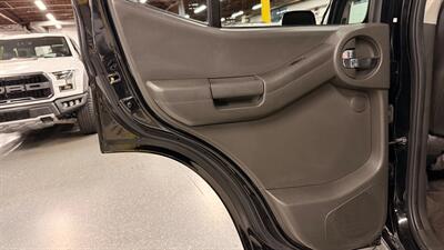 2014 Nissan Xterra PRO-4X 4x4   - Photo 32 - Addison, IL 60101
