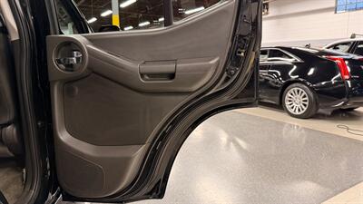 2014 Nissan Xterra PRO-4X 4x4   - Photo 31 - Addison, IL 60101