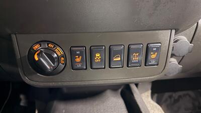 2014 Nissan Xterra PRO-4X 4x4   - Photo 47 - Addison, IL 60101