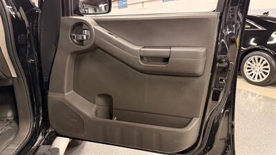 2014 Nissan Xterra PRO-4X 4x4   - Photo 30 - Addison, IL 60101