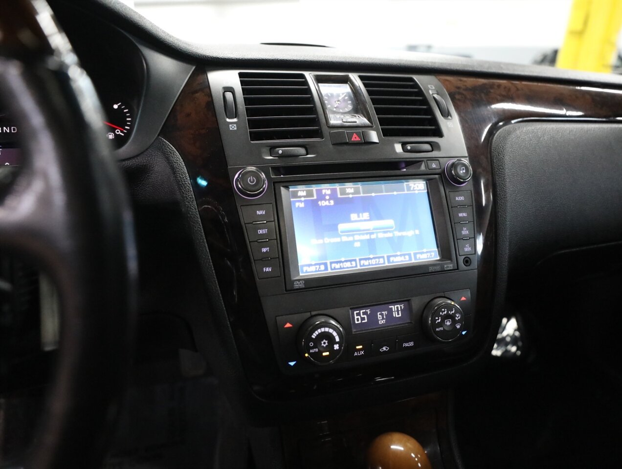 2007 Cadillac DTS Performance - Photo 32 - Addison, IL 60101