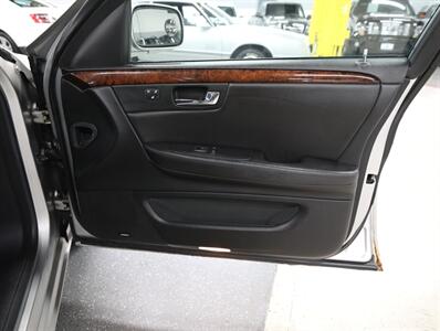 2007 Cadillac DTS Performance - Photo 18 - Addison, IL 60101