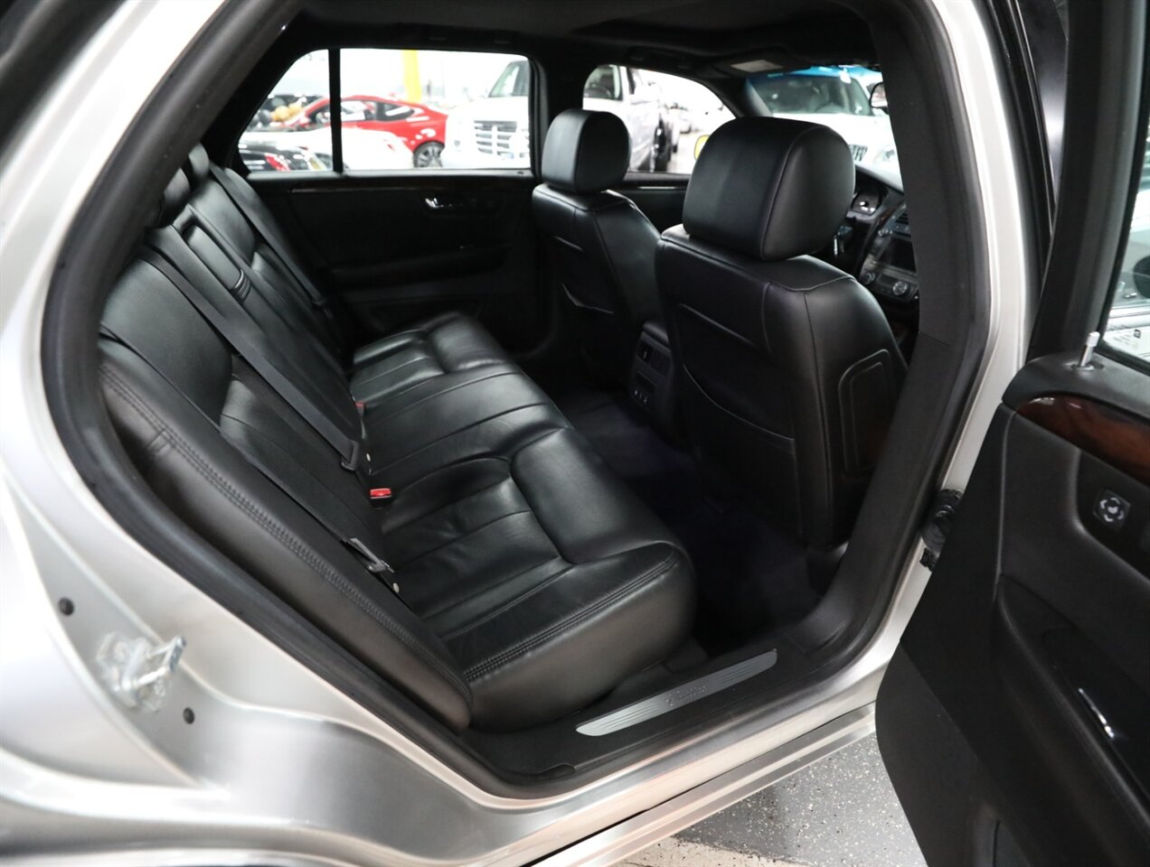 2007 Cadillac DTS Performance - Photo 22 - Addison, IL 60101