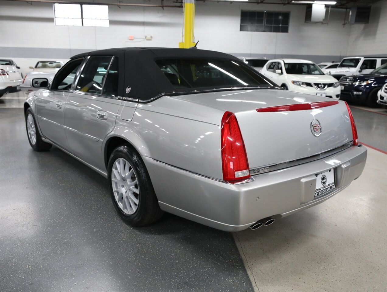 2007 Cadillac DTS Performance - Photo 14 - Addison, IL 60101