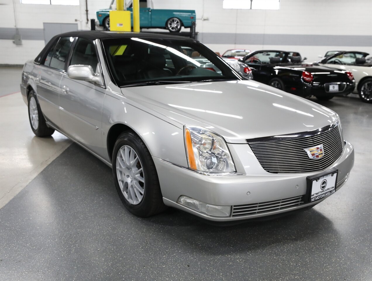 2007 Cadillac DTS Performance - Photo 7 - Addison, IL 60101