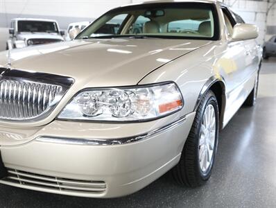 2007 Lincoln Town Car Signature   - Photo 5 - Addison, IL 60101