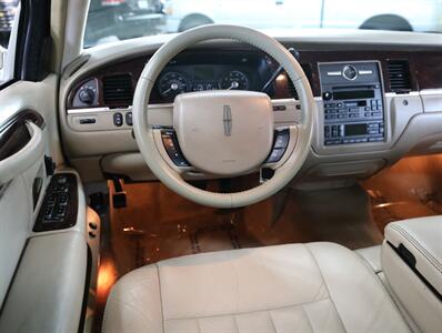 2007 Lincoln Town Car Signature   - Photo 26 - Addison, IL 60101