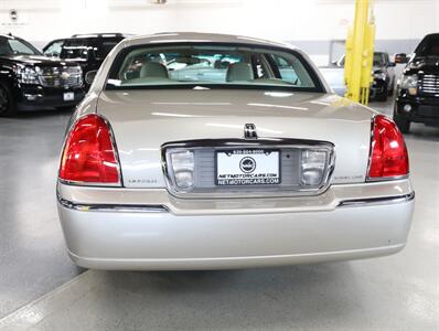 2007 Lincoln Town Car Signature   - Photo 10 - Addison, IL 60101