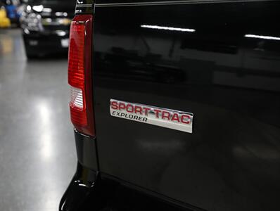 2009 Ford Explorer Sport Trac Limited   - Photo 12 - Addison, IL 60101