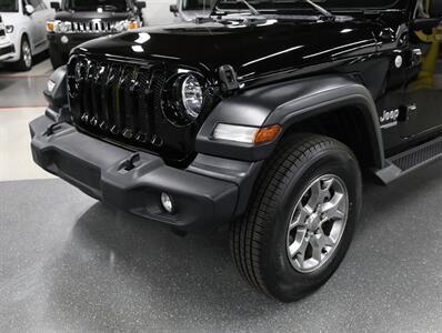 2020 Jeep Wrangler Unlimited Freedom   - Photo 3 - Addison, IL 60101