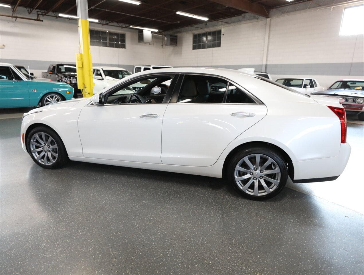 2018 Cadillac ATS 2.0T Luxury - Photo 15 - Addison, IL 60101