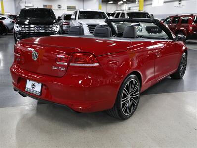 2013 Volkswagen Eos Sport   - Photo 10 - Addison, IL 60101