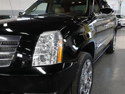 2013 Cadillac Escalade EXT Premium   - Photo 5 - Addison, IL 60101