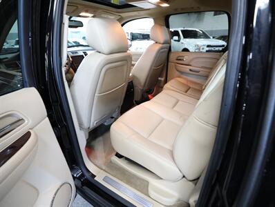 2013 Cadillac Escalade EXT Premium   - Photo 23 - Addison, IL 60101