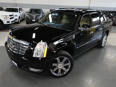 2013 Cadillac Escalade EXT Premium   - Photo 2 - Addison, IL 60101