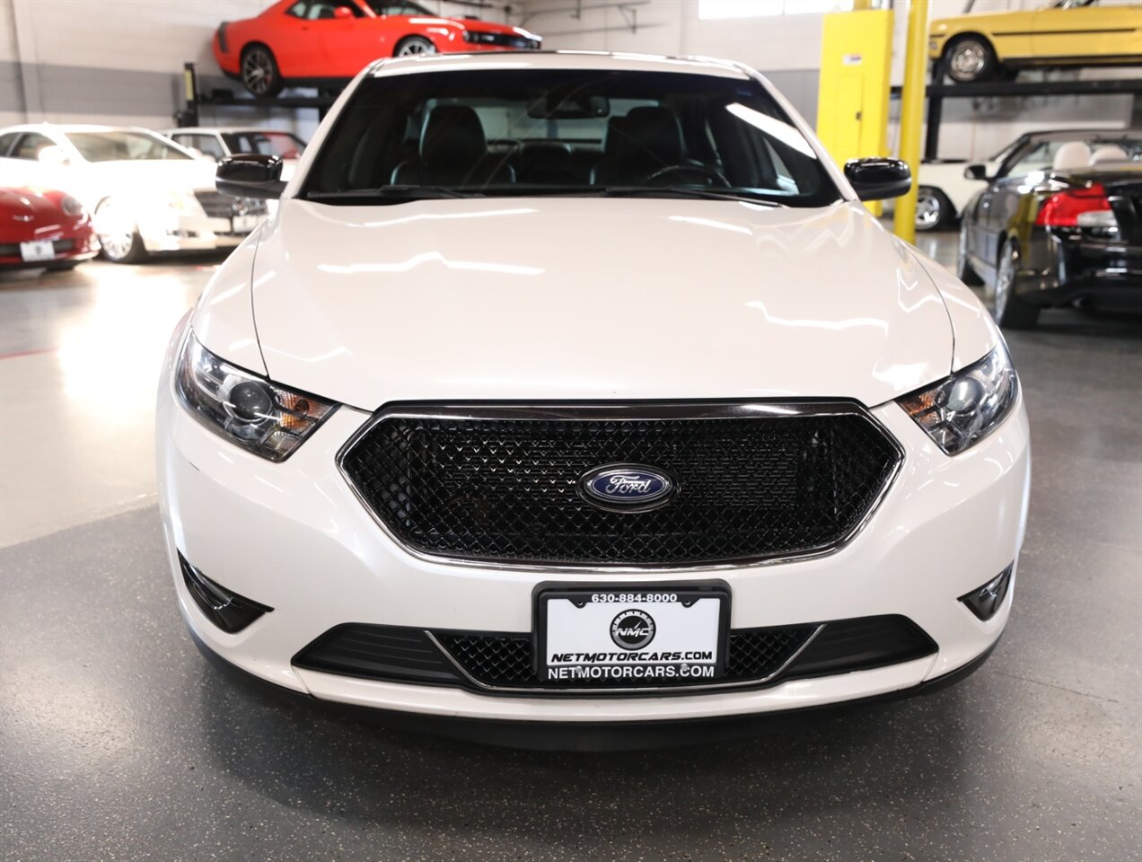 2016 Ford Taurus SHO AWD - Photo 6 - Addison, IL 60101