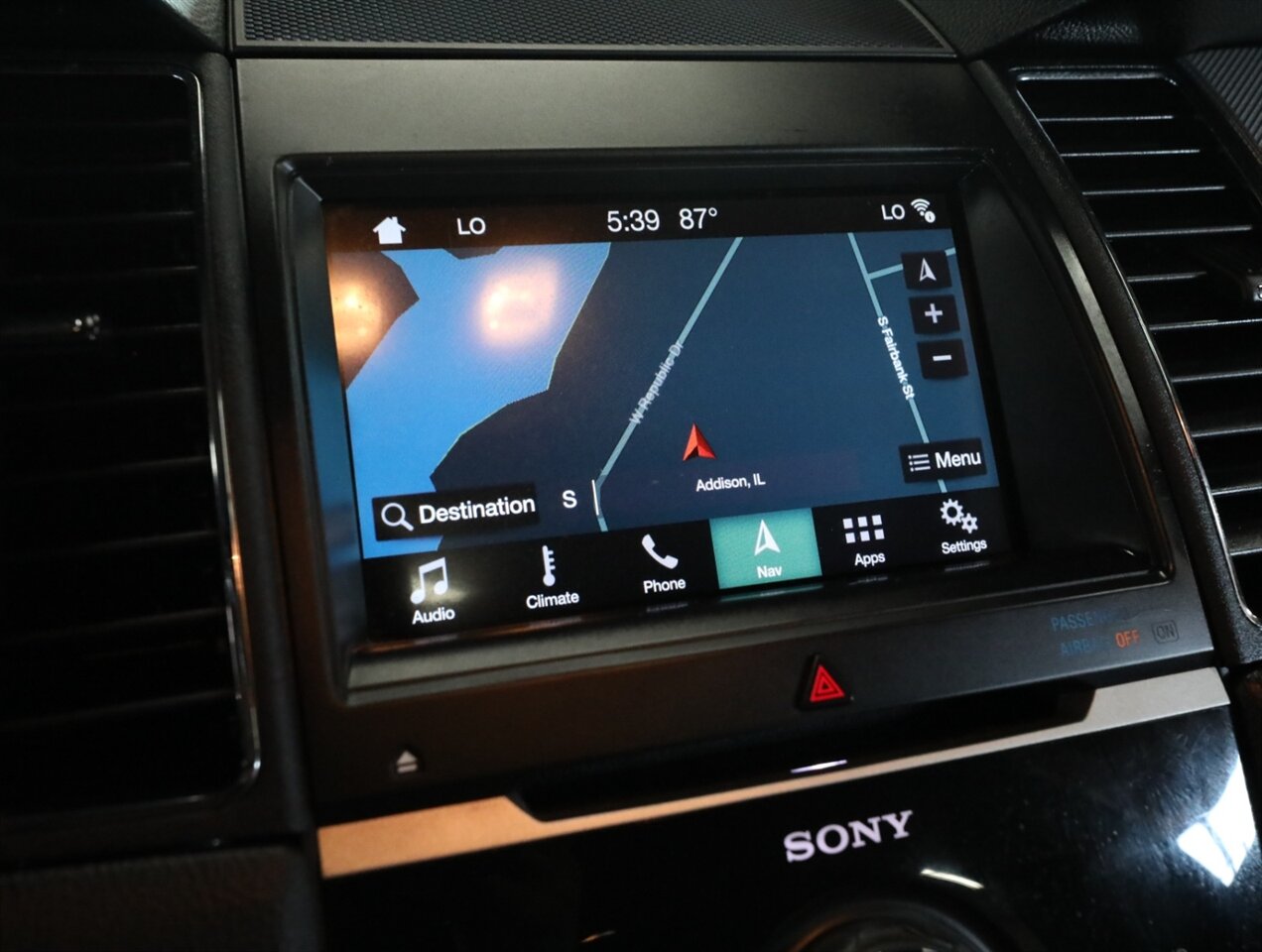 2016 Ford Taurus SHO AWD - Photo 37 - Addison, IL 60101