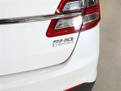 2016 Ford Taurus SHO AWD - Photo 12 - Addison, IL 60101