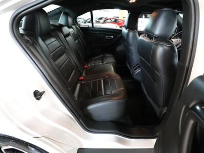 2016 Ford Taurus SHO AWD - Photo 24 - Addison, IL 60101