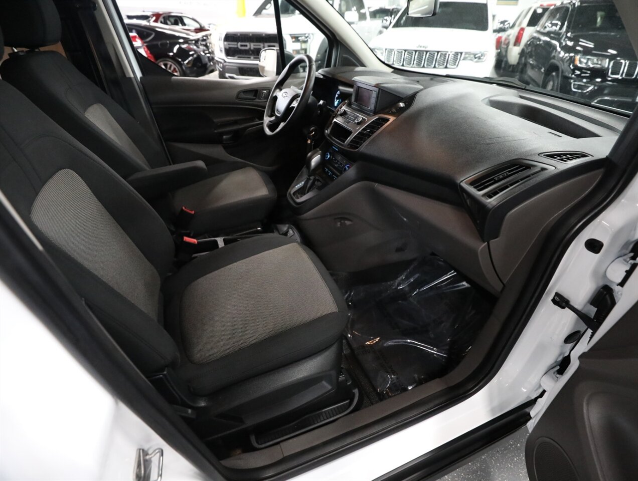 2019 Ford Transit Connect XL - Photo 16 - Addison, IL 60101